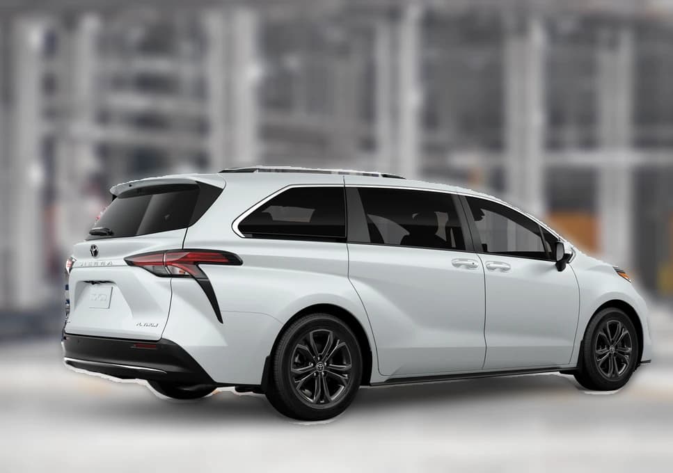 Toyota Sienna Platinum AWD 7-Passenger (Natl) 2026 — side view