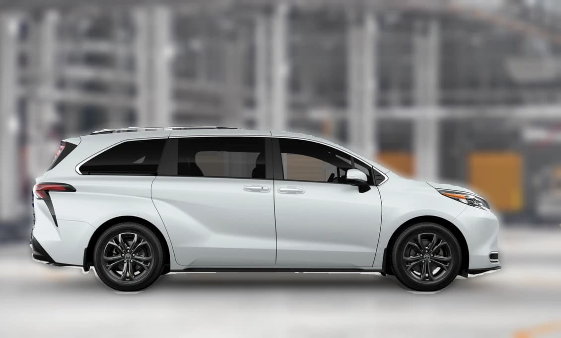 Toyota Sienna Platinum AWD 7-Passenger (Natl) 2026 — side view
