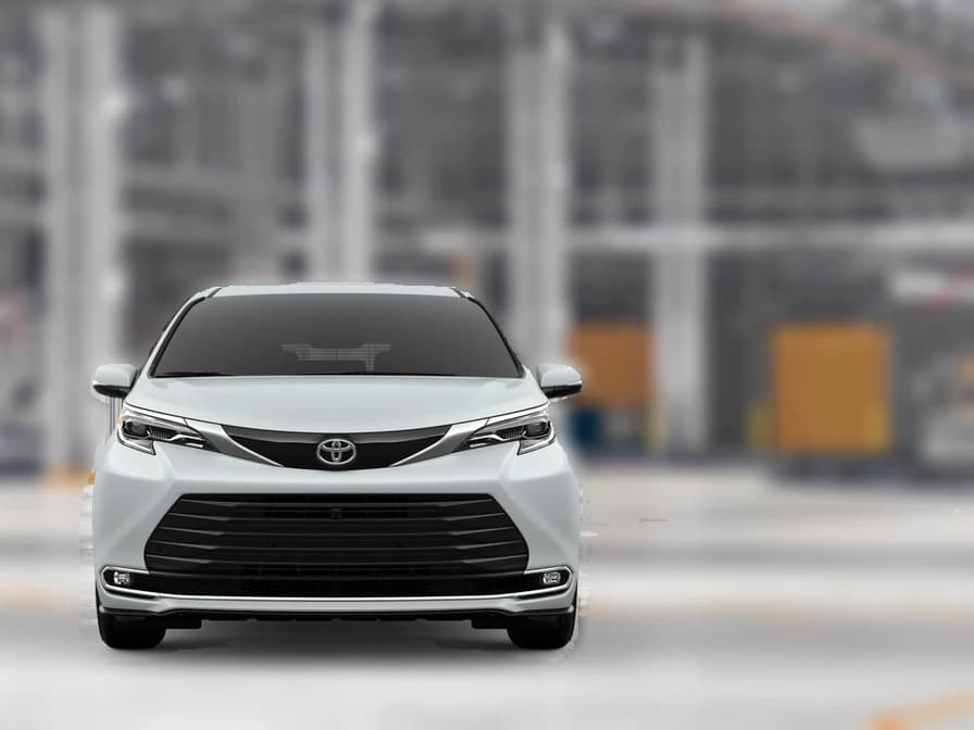Toyota Sienna Platinum AWD 7-Passenger (Natl) 2026 — side view