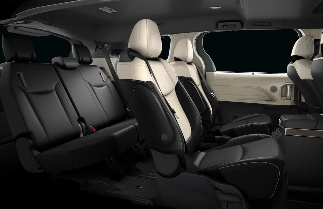 Toyota Sienna Platinum AWD 7-Passenger (Natl) 2026 — side view