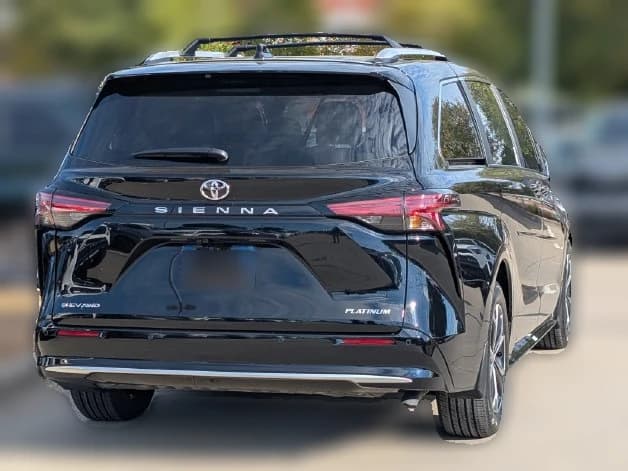 Toyota Sienna Platinum AWD 7-Passenger (Natl) 2026 — side view