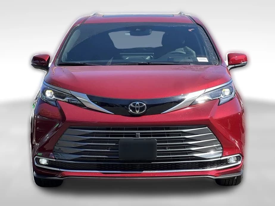 Toyota Sienna Platinum AWD 7-Passenger (Natl) 2026 — side view
