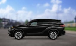 Toyota Highlander Platinum AWD (Natl) 2026 — side view