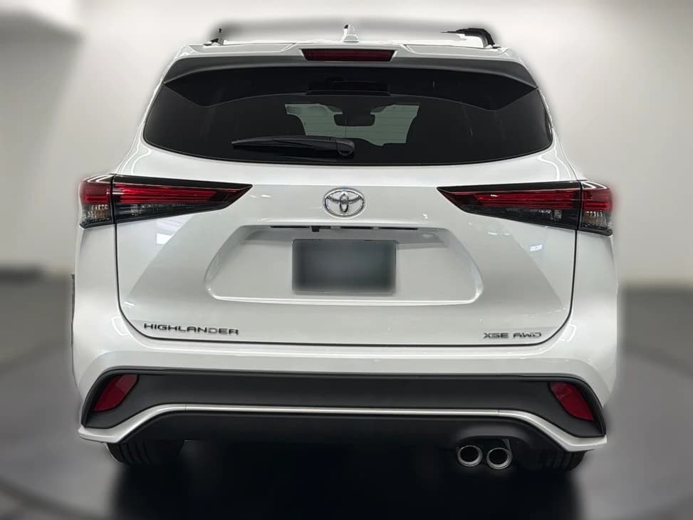 Toyota Highlander XSE AWD (Natl) 2026 — side view