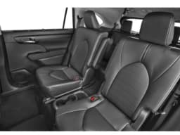 Toyota Highlander XLE AWD (Natl) 2026 — side view