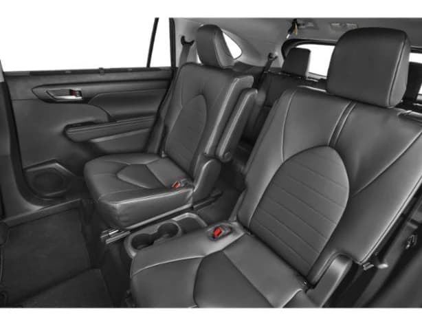 Toyota Highlander XLE AWD (Natl) 2026 — side view