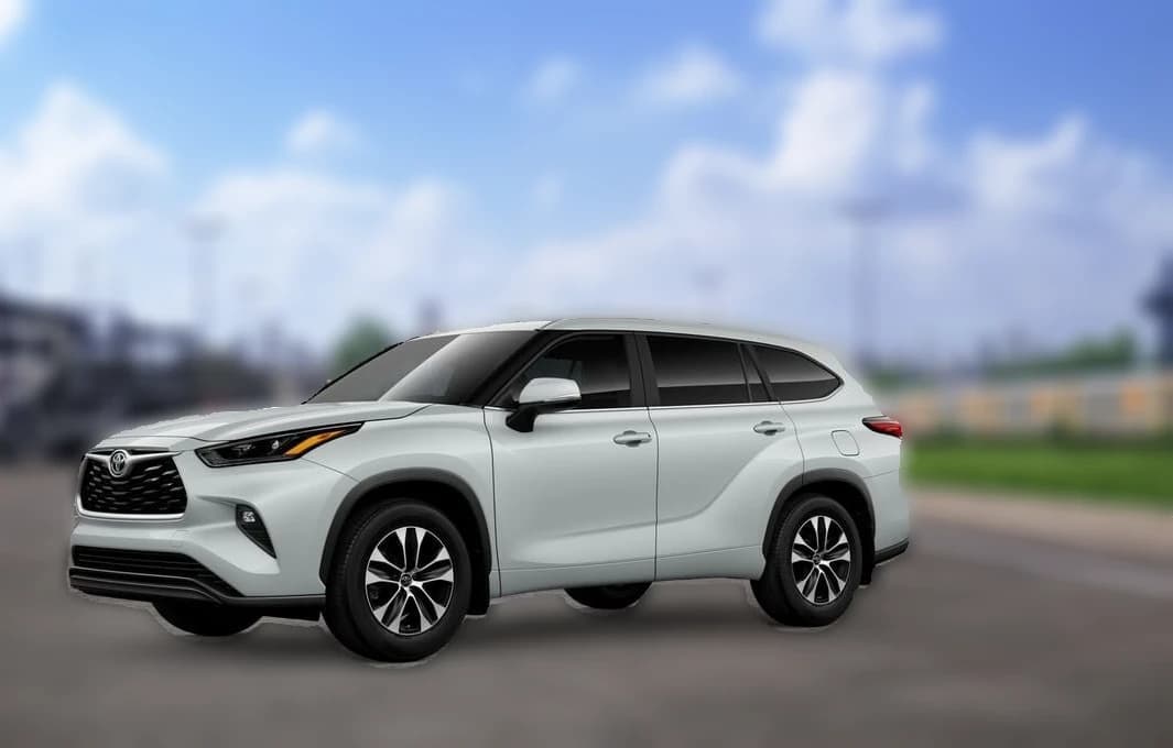 Toyota Highlander XLE AWD (Natl) 2026 — side view