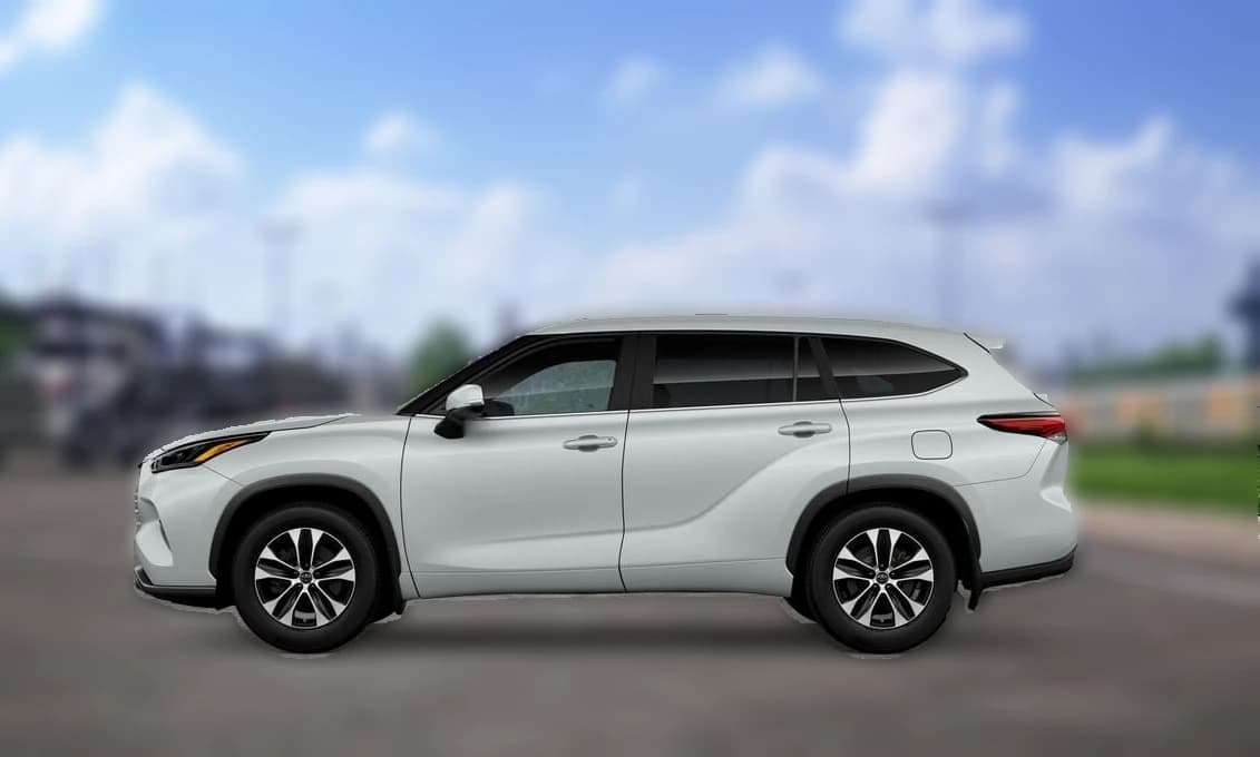 Toyota Highlander XLE AWD (Natl) 2026 — side view