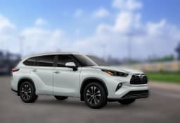 Toyota Highlander XLE AWD (Natl) 2026 — side view