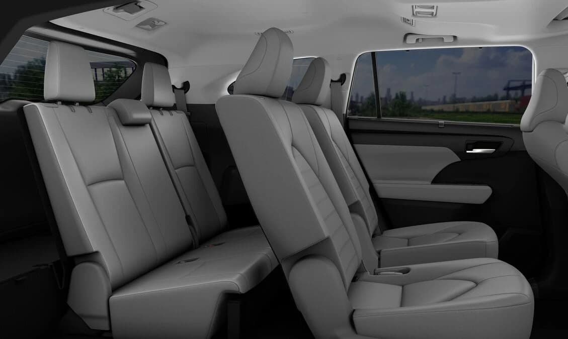 Toyota Highlander XLE AWD (Natl) 2026 — side view