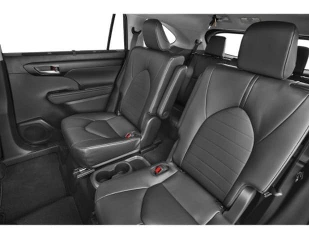 Toyota Highlander XLE AWD (Natl) 2026 — side view