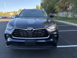 Toyota Highlander Limited AWD (Natl) 2026 — side view