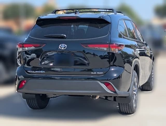 Toyota Highlander XLE AWD (Natl) 2026 — side view