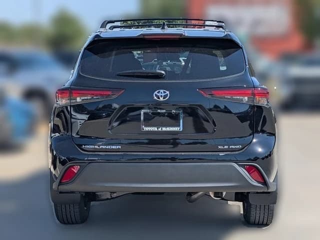 Toyota Highlander XLE AWD (Natl) 2026 — side view