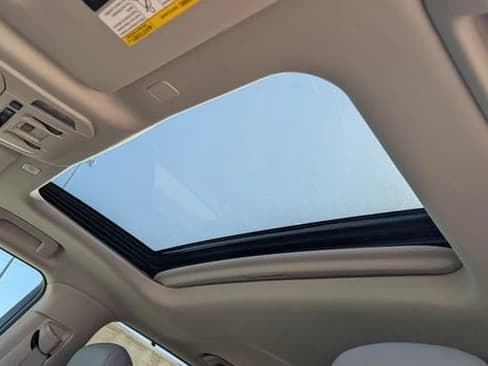 Toyota Highlander XLE AWD (Natl) 2026 — side view