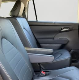 Toyota Highlander XLE AWD (Natl) 2026 — side view