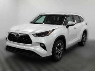 Toyota Highlander XLE AWD (Natl)
