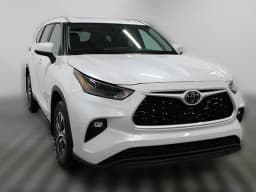 Toyota Highlander XLE AWD (Natl) 2026 — side view