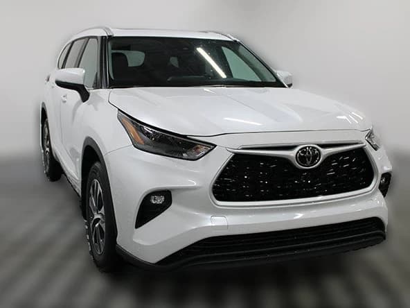 Toyota Highlander XLE AWD (Natl) 2026 — side view