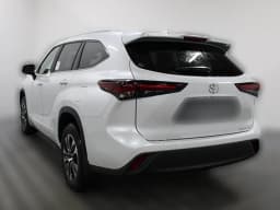 Toyota Highlander XLE AWD (Natl) 2026 — side view