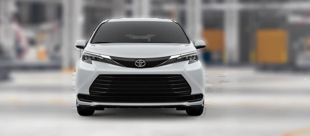 Toyota Sienna LE FWD 8-Passenger (Natl) 2026 — side view