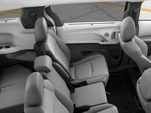 Toyota Sienna LE FWD 8-Passenger (Natl) 2026 — side view
