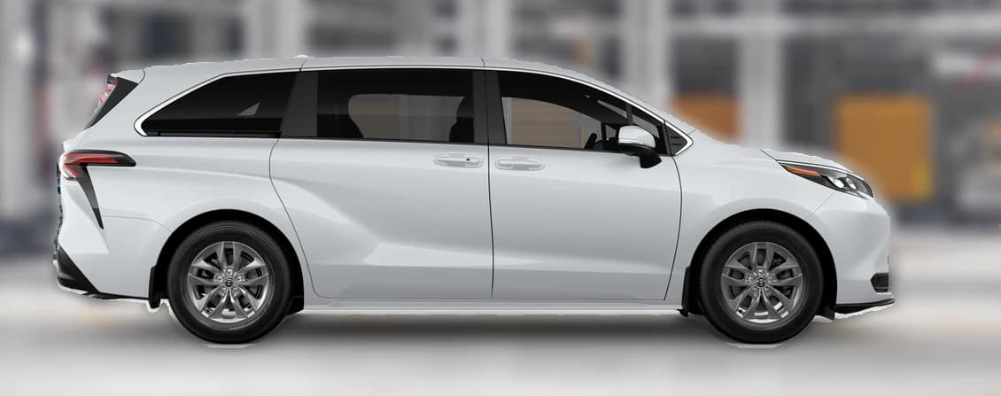 Toyota Sienna LE FWD 8-Passenger (Natl) 2026 — side view