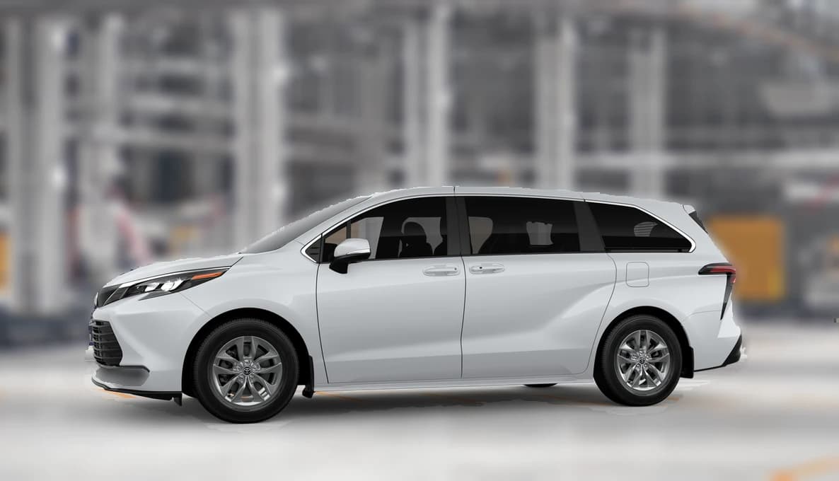 Toyota Sienna LE FWD 8-Passenger (Natl) 2026 — side view
