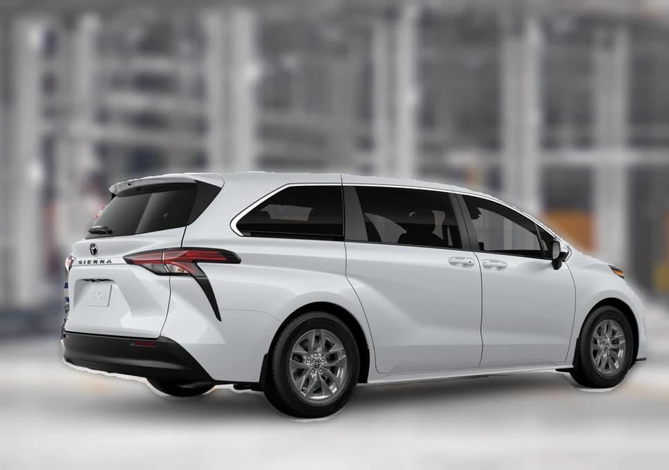 Toyota Sienna LE FWD 8-Passenger (Natl) 2026 — side view