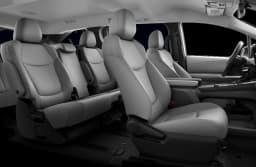 Toyota Sienna LE FWD 8-Passenger (Natl) 2026 — side view