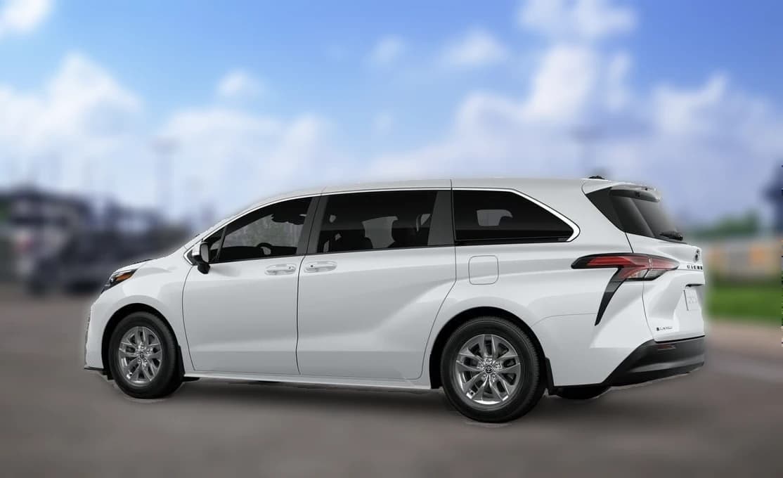 Toyota Sienna LE AWD 8-Passenger (Natl) 2026 — side view