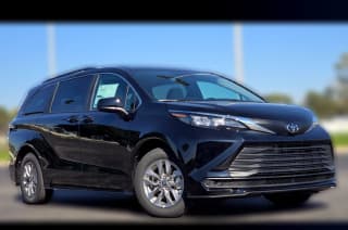 Toyota Sienna LE AWD 8-Passenger (Natl)
