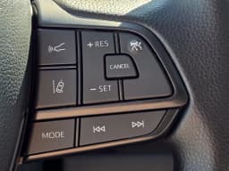 Toyota Sienna LE AWD 8-Passenger (Natl) 2026 — side view