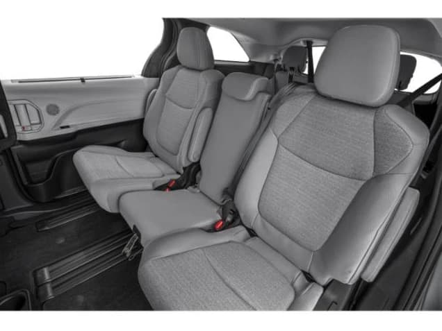 Toyota Sienna LE AWD 8-Passenger (Natl) 2026 — side view