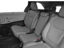 Toyota Sienna XLE AWD 7-Passenger (Natl) 2026 — side view