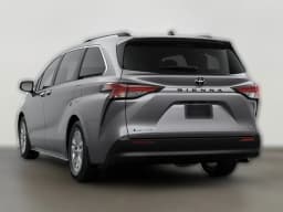 Toyota Sienna XLE AWD 7-Passenger (Natl) 2026 — side view