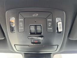 Toyota Sienna Limited FWD 7-Passenger (Natl) 2026 — side view