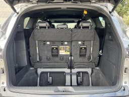 Toyota Sienna Limited FWD 7-Passenger (Natl) 2026 — side view