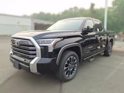 Toyota Tundra 4WD Limited CrewMax 5.5' Bed (Natl) 2026 — side view