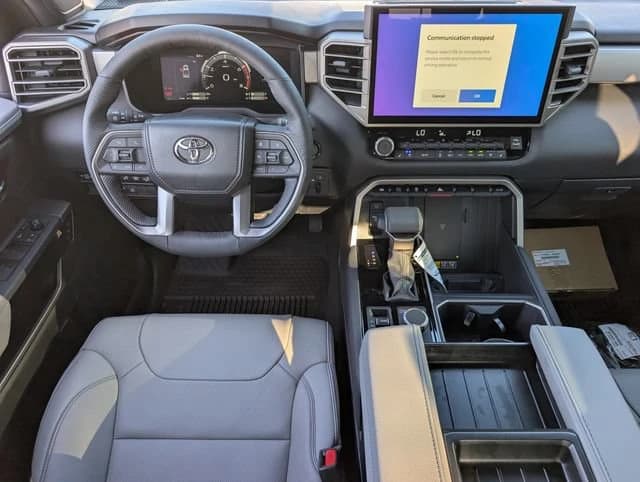 Toyota Tundra 4WD Limited CrewMax 5.5' Bed (Natl) 2026 — side view