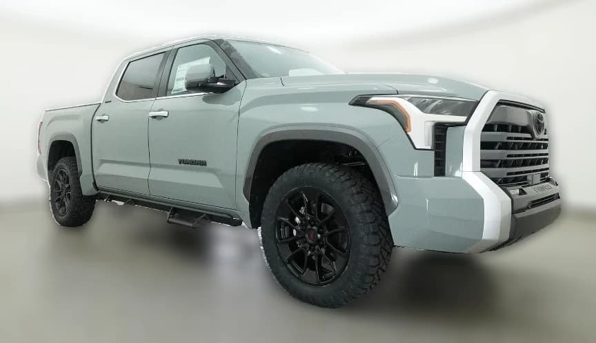 Toyota Tundra 4WD Limited CrewMax 5.5' Bed (Natl) 2026 — side view