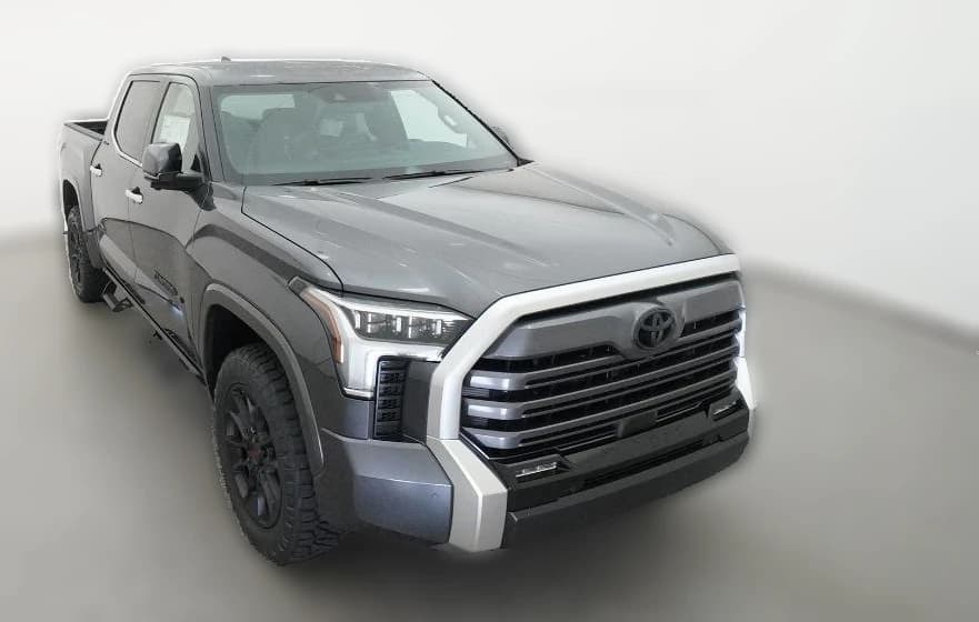 Toyota Tundra 4WD Limited CrewMax 5.5' Bed (Natl) 2026 — side view