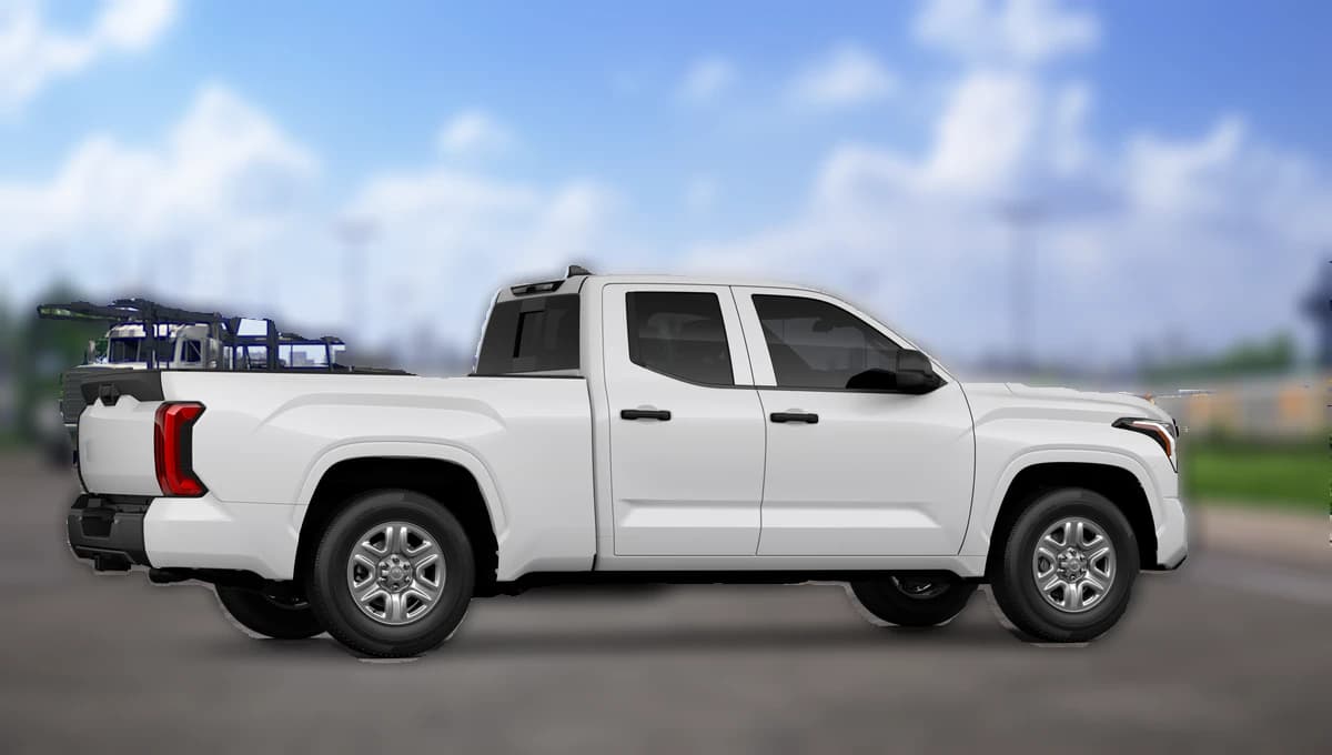 Toyota Tundra 2WD SR Double Cab 6.5' Bed (Natl) 2026 — side view