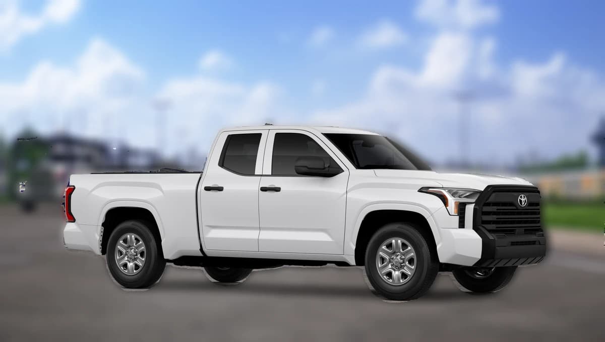 Toyota Tundra 2WD SR Double Cab 6.5' Bed (Natl) 2026 — side view