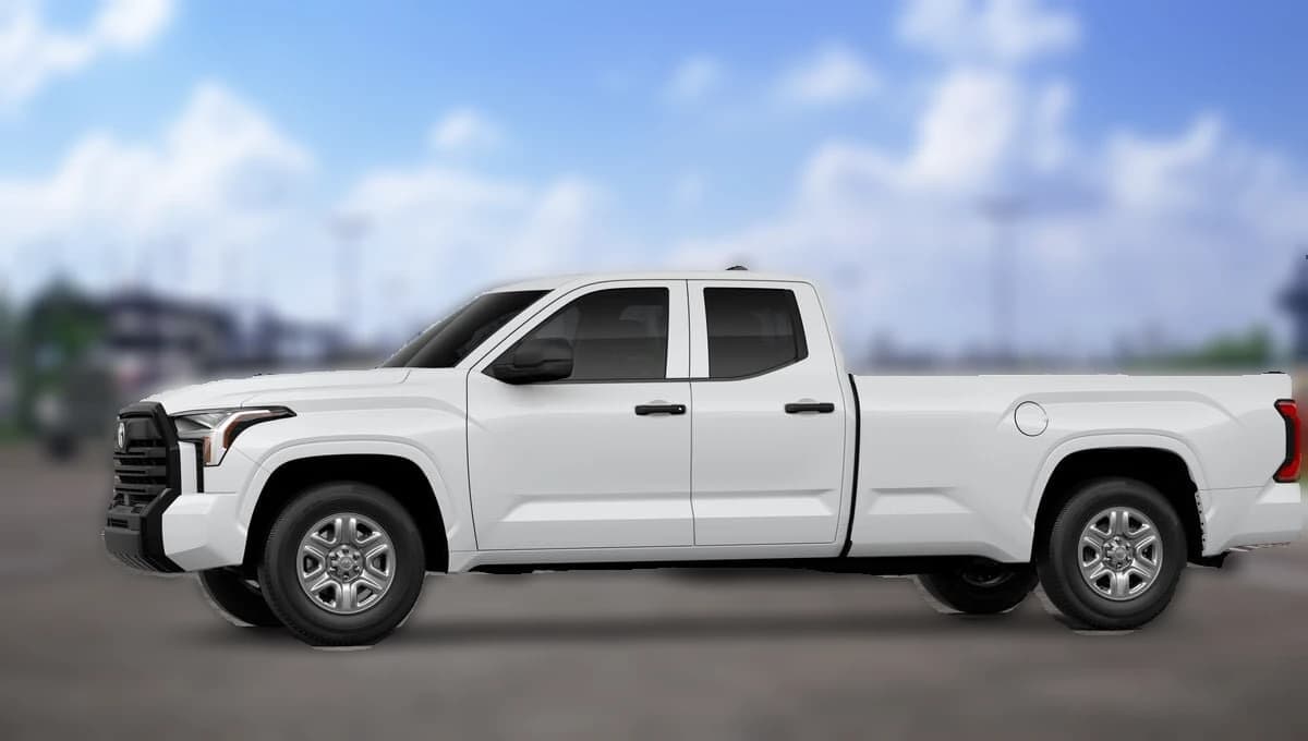 Toyota Tundra 2WD SR Double Cab 8.1' Bed (Natl) 2026 — side view