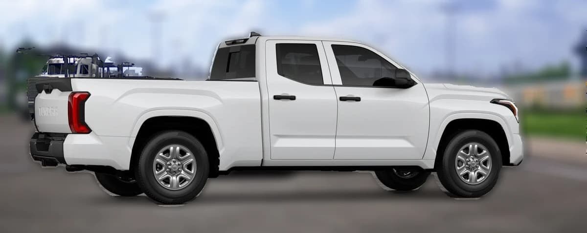 Toyota Tundra 4WD SR Double Cab 6.5' Bed (Natl) 2026 — side view