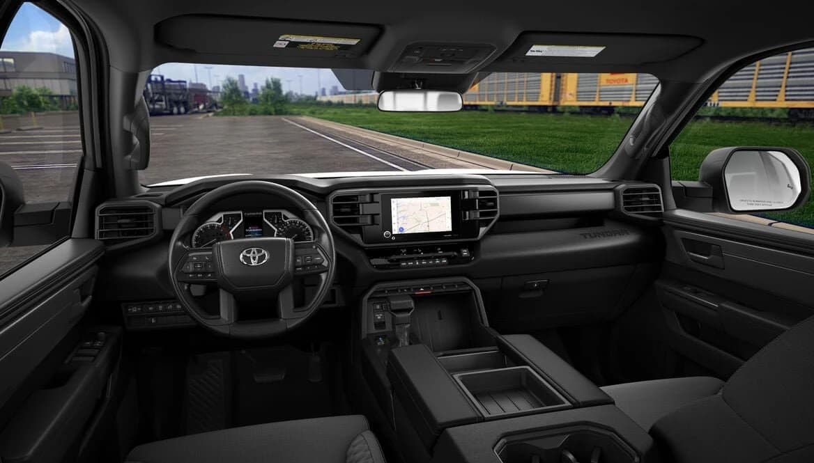 Toyota Tundra 4WD SR Double Cab 6.5' Bed (Natl) 2026 — side view