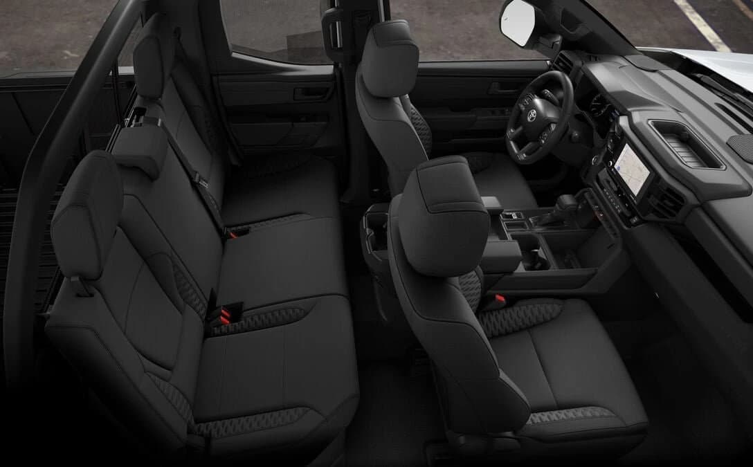 Toyota Tundra 4WD SR Double Cab 6.5' Bed (Natl) 2026 — side view
