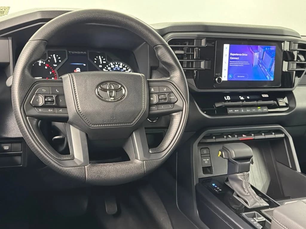 Toyota Tundra 4WD SR CrewMax 5.5' Bed (Natl) 2026 — side view