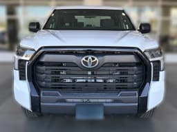 Toyota Tundra 4WD SR CrewMax 5.5' Bed (Natl) 2026 — side view